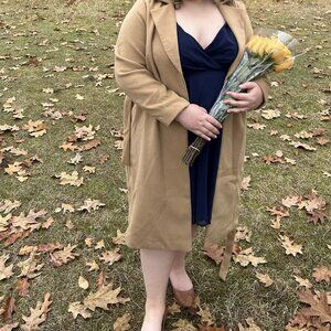 Chic Midi Flutter Sleeve Dress